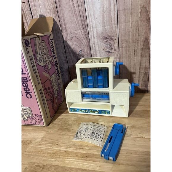 Mattel Vintage 1974 JEWEL MAGIC Beading Toy w Box - Picture 6 of 9